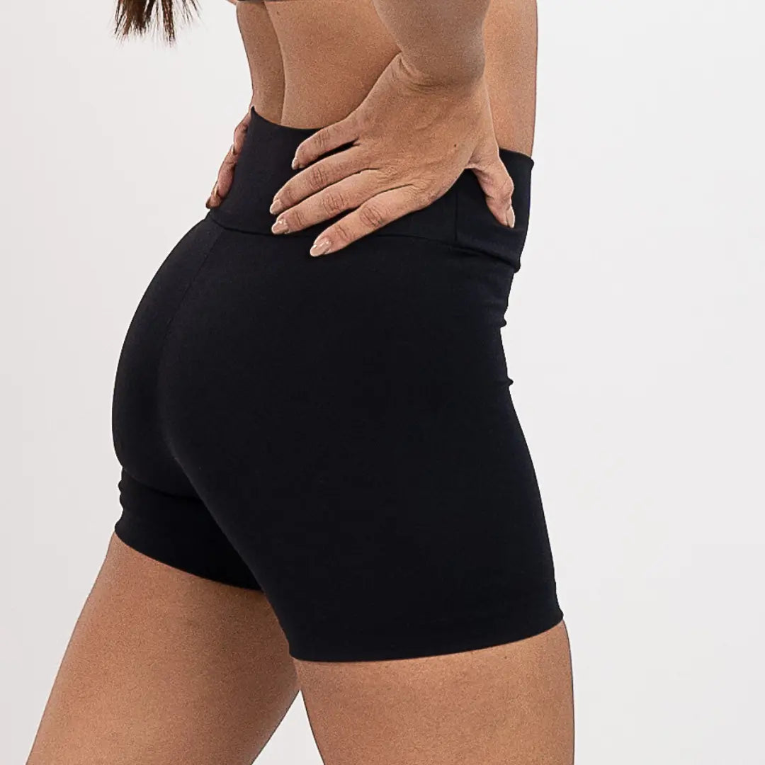 Short Basic Preto - CALLY roupa de academia feminina